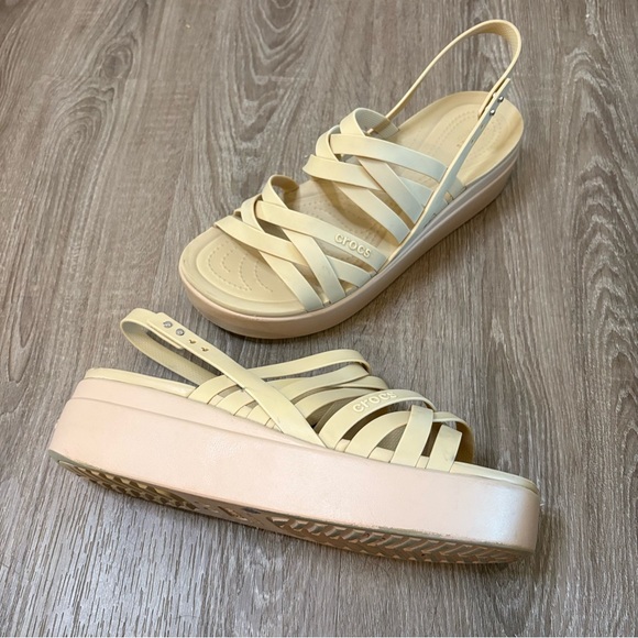CROCS Shoes - Crocs Brooklyn Strappy Low Wedge Bone Beige Size 11 Platform 90’s Y2K